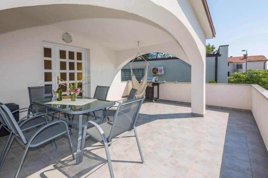 Family Patio Vir Apartman Kültér fotó
